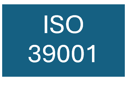 Letras ISO-39001 en blanco con fondo azul